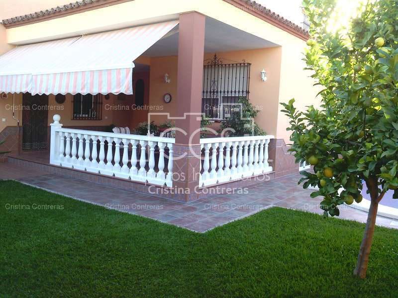 6 sovrum Semi-fristående Villa till salu i Villanueva del Ariscal med pool garage - 249 600 € (Ref: 3733886)