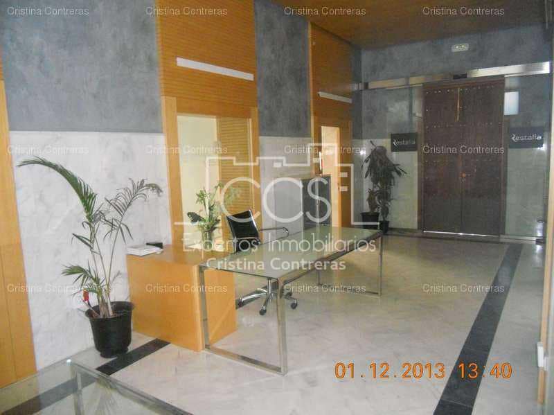 Erhverv til leje i Sevilla by med garage - € 7.000 (Ref: 3733981)