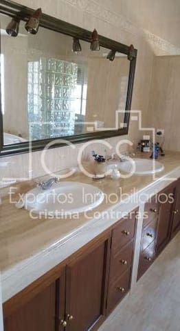 4 bedroom Villa for sale in Bollullos de la Mitación with pool garage - € 395,000 (Ref: 3963729)