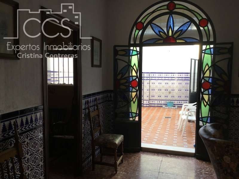 6 soveværelse Byhus til salg i Villamanrique de la Condesa med garage - € 198.000 (Ref: 4154740)