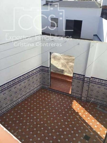 6 soveværelse Byhus til salg i Villamanrique de la Condesa med garage - € 198.000 (Ref: 4154740)