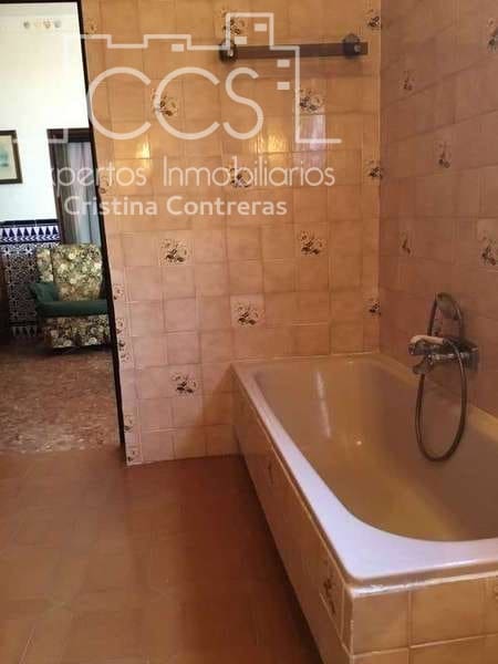 6 soveværelse Byhus til salg i Villamanrique de la Condesa med garage - € 198.000 (Ref: 4154740)