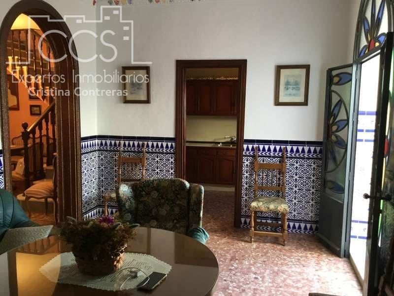 6 soveværelse Byhus til salg i Villamanrique de la Condesa med garage - € 198.000 (Ref: 4154740)