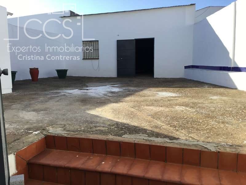 6 soveværelse Byhus til salg i Villamanrique de la Condesa med garage - € 188.000 (Ref: 4154740)