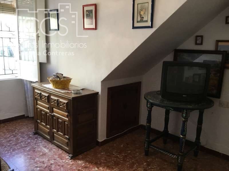 6 soveværelse Byhus til salg i Villamanrique de la Condesa med garage - € 188.000 (Ref: 4154740)
