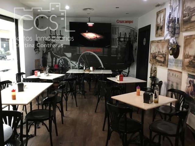 Komercyjne na sprzedaż w Triana, Miasto Sewilla - 600 000 € (Ref: 4539754)