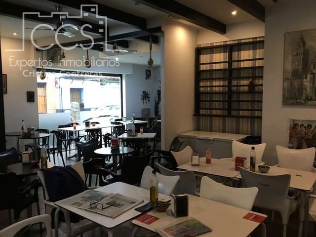 Komercyjne na sprzedaż w Triana, Miasto Sewilla - 600 000 € (Ref: 4539754)
