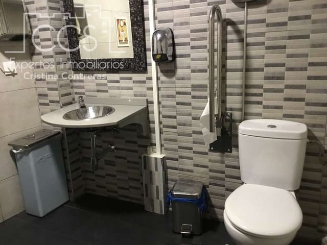 Komercyjne na sprzedaż w Triana, Miasto Sewilla - 600 000 € (Ref: 4539754)