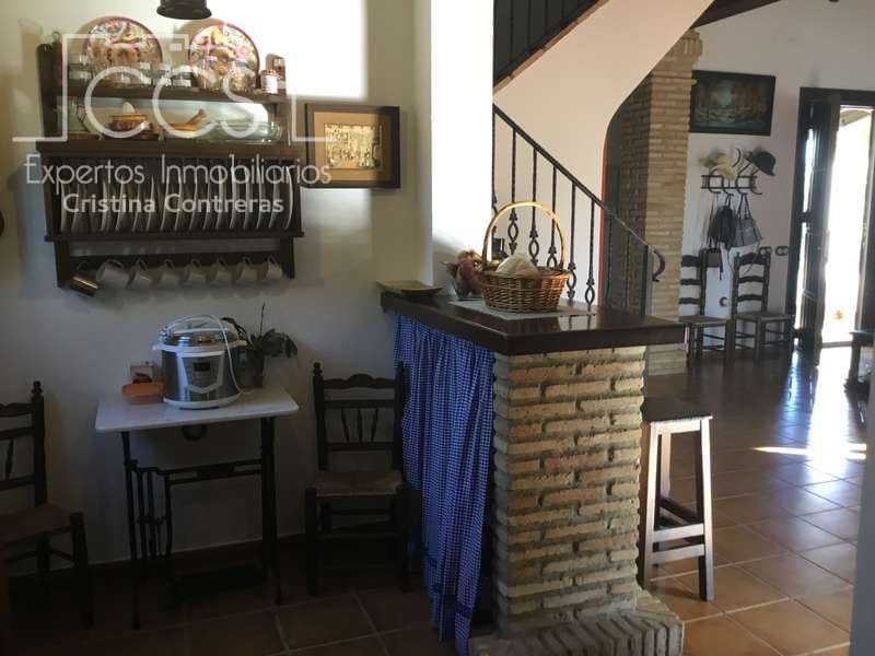 Finca/Casa Rural de 4 habitaciones en Pilas en venta con piscina - 400.000 € (Ref: 4617063)
