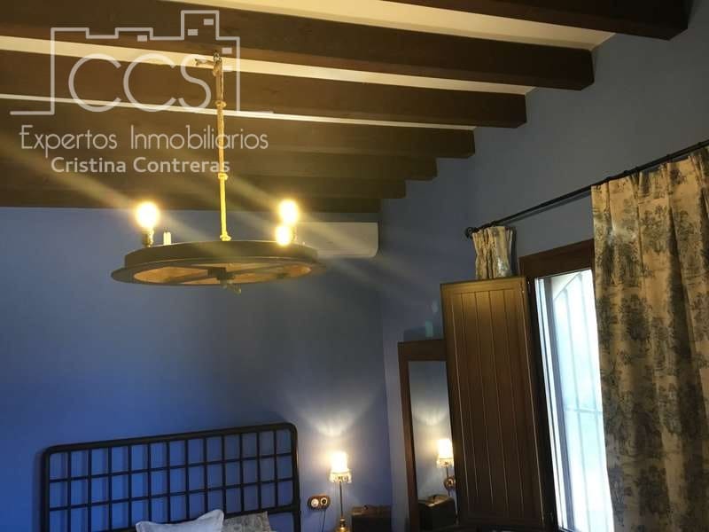 Finca/Casa Rural de 4 habitaciones en Pilas en venta con piscina - 400.000 € (Ref: 4617063)