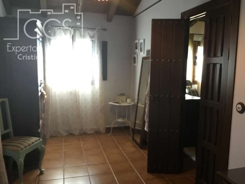 Finca/Casa Rural de 4 habitaciones en Pilas en venta con piscina - 400.000 € (Ref: 4617063)