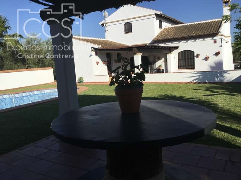 Finca/Casa Rural de 4 habitaciones en Pilas en venta con piscina - 400.000 € (Ref: 4617063)