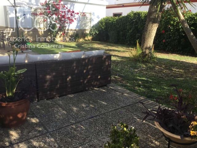 4 soveværelse Villa til salg i Sanlúcar la Mayor med garage - € 390.000 (Ref: 4630153)