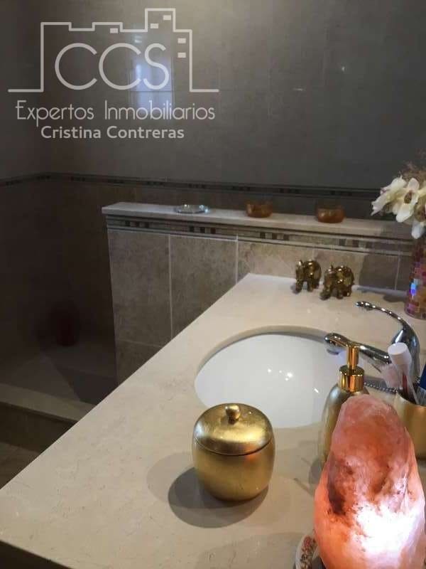 4 soveværelse Villa til salg i Sanlucar la Mayor med garage - € 390.000 (Ref: 4630153)