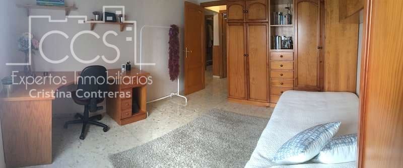 4 soveværelse Villa til salg i Sanlucar la Mayor med garage - € 390.000 (Ref: 4630153)