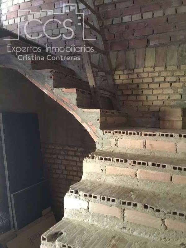 4 soveværelse Villa til salg i Sanlucar la Mayor med garage - € 390.000 (Ref: 4630153)