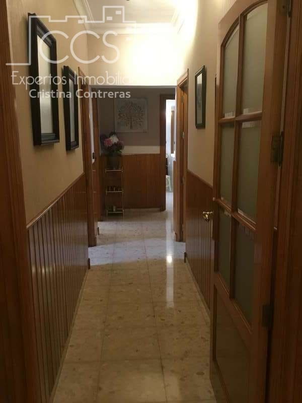 4 bedroom Villa for sale in Sanlucar la Mayor with garage - € 390,000 (Ref: 4630153)