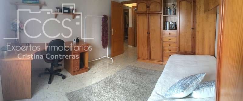 4 bedroom Villa for sale in Sanlucar la Mayor with garage - € 390,000 (Ref: 4630153)