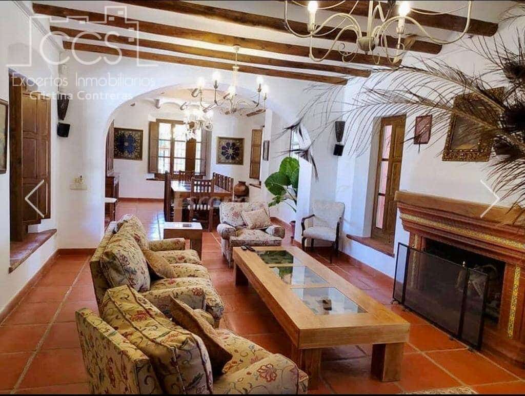 7 bedroom Finca/Country House for sale in Alcala de Guadaira with pool - € 750,000 (Ref: 5036889)