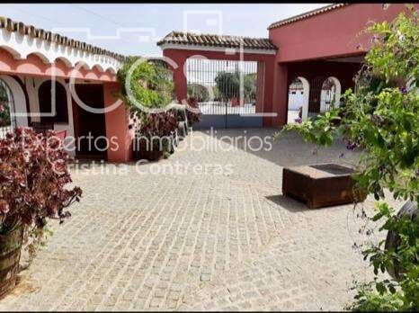 7 bedroom Finca/Country House for sale in Alcala de Guadaira with pool - € 750,000 (Ref: 5036889)