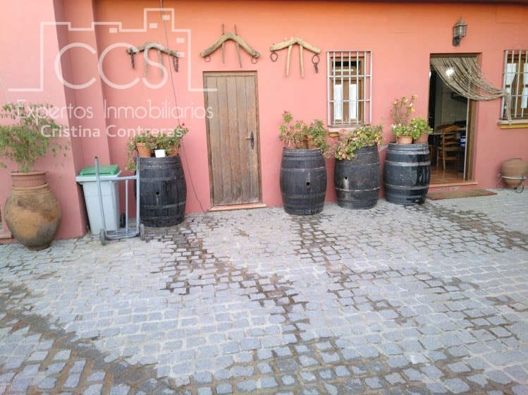 7 bedroom Finca/Country House for sale in Alcala de Guadaira with pool - € 750,000 (Ref: 5036889)