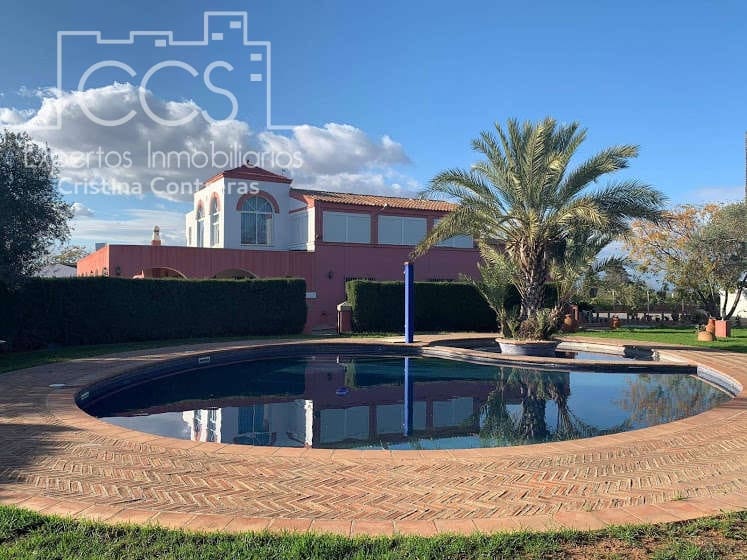 7 bedroom Finca/Country House for sale in Alcala de Guadaira with pool - € 750,000 (Ref: 5036889)