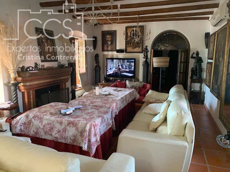7 bedroom Finca/Country House for sale in Alcala de Guadaira with pool - € 750,000 (Ref: 5036889)