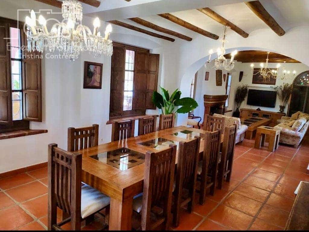 7 bedroom Finca/Country House for sale in Alcala de Guadaira with pool - € 750,000 (Ref: 5036889)