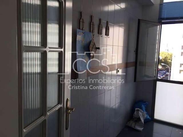 2 sypialnia Mieszkanie do wynajęcia w Miasto Sewilla - 1 100 € (Ref: 5346252)