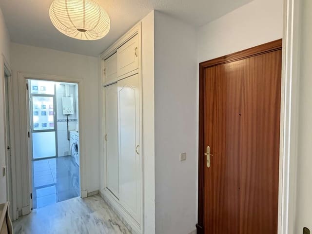 2 slaapkamer Flat te huur in Sevilla stad - € 1.100 (Ref: 5346252)