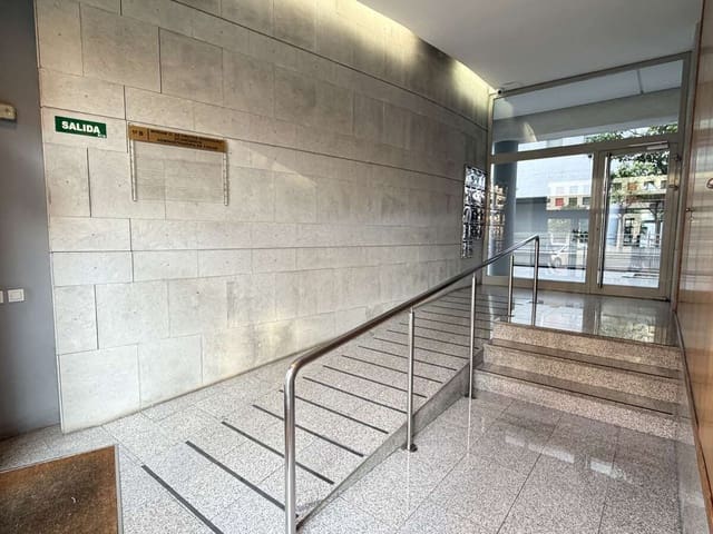 2 slaapkamer Flat te huur in Sevilla stad - € 1.100 (Ref: 5346252)