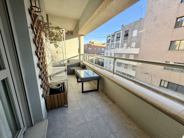 Appartement de 2 chambres à louer à Séville ville avec garage - 1 100 € (Ref: 5346252)