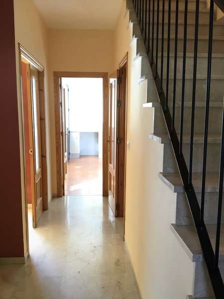 3 Zimmer Haus zu vermieten in Benacazon mit Garage - 750 € (Ref: 5819839)