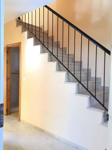 3 Zimmer Haus zu vermieten in Benacazón mit Garage - 750 € (Ref: 5819839)