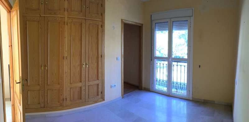 3 Zimmer Haus zu vermieten in Benacazon mit Garage - 750 € (Ref: 5819839)