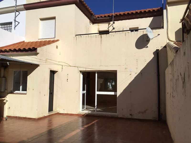3 Zimmer Haus zu vermieten in Benacazon mit Garage - 750 € (Ref: 5819839)