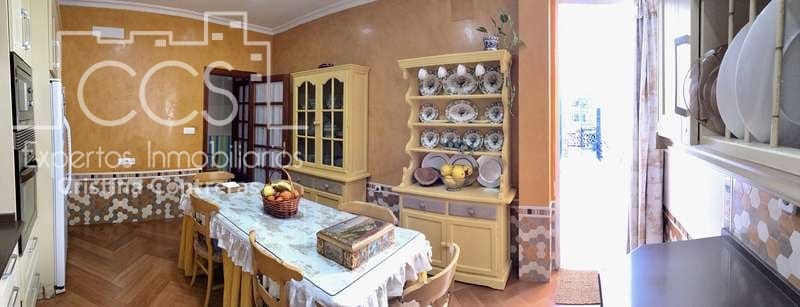 5 chambre Maison de Ville à vendre à Villamanrique de la Condesa avec garage - 250 000 € (Ref: 5972925)