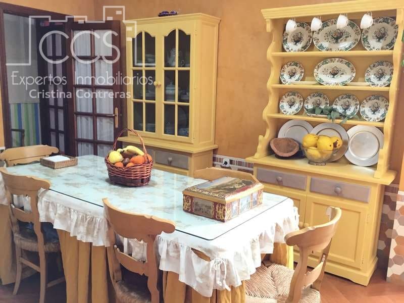 5 chambre Maison de Ville à vendre à Villamanrique de la Condesa avec garage - 250 000 € (Ref: 5972925)