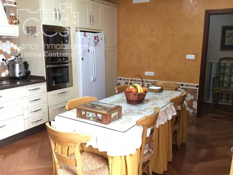 5 chambre Maison de Ville à vendre à Villamanrique de la Condesa avec garage - 250 000 € (Ref: 5972925)