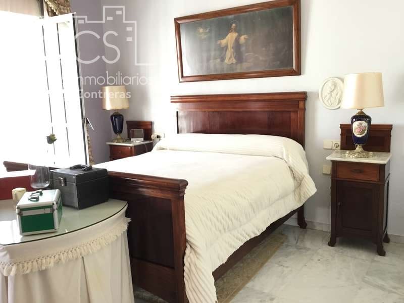 5 chambre Maison de Ville à vendre à Villamanrique de la Condesa avec garage - 250 000 € (Ref: 5972925)
