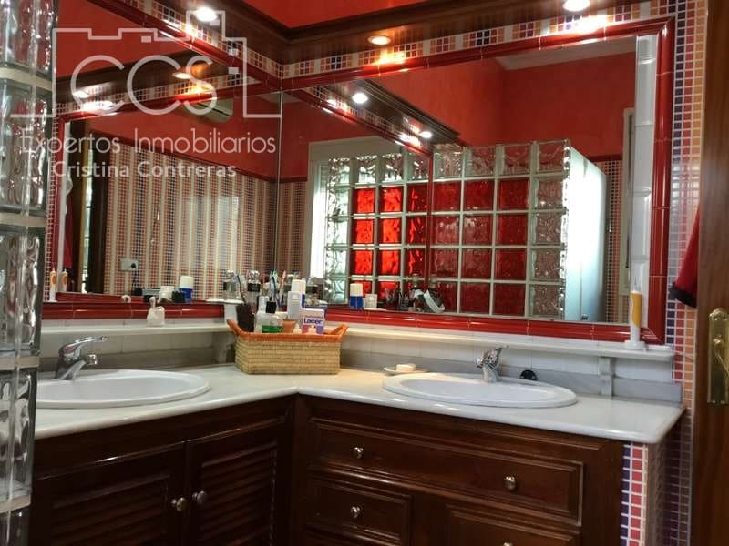 5 chambre Maison de Ville à vendre à Villamanrique de la Condesa avec garage - 250 000 € (Ref: 5972925)