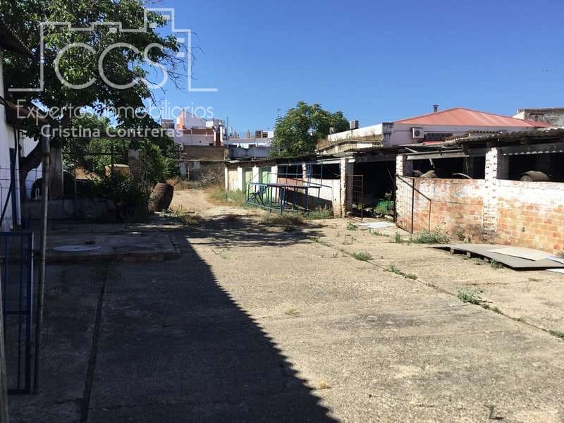 Byggetomt til salgs i La Palma del Condado - € 650 000 (Ref: 6234770)