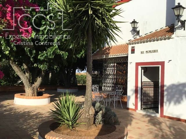 7 bedroom Finca/Country House for sale in Villanueva del Ariscal with pool garage - € 399,500 (Ref: 6692864)