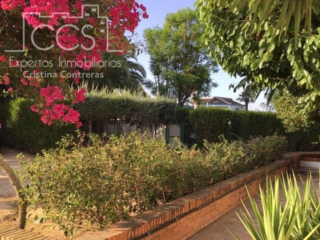 7 bedroom Finca/Country House for sale in Villanueva del Ariscal with pool garage - € 399,500 (Ref: 6692864)