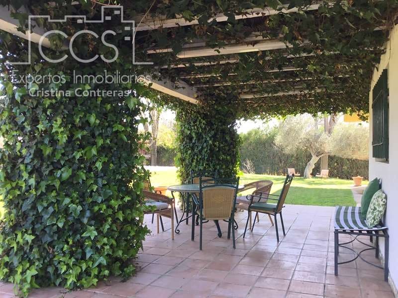 5 soveværelse Villa til salg i Sanlucar la Mayor med swimmingpool - € 350.000 (Ref: 6732498)