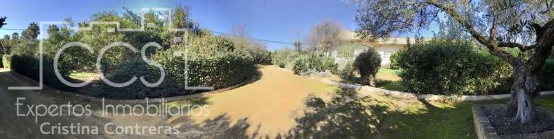 5 soveværelse Villa til salg i Sanlucar la Mayor med swimmingpool - € 350.000 (Ref: 6732498)