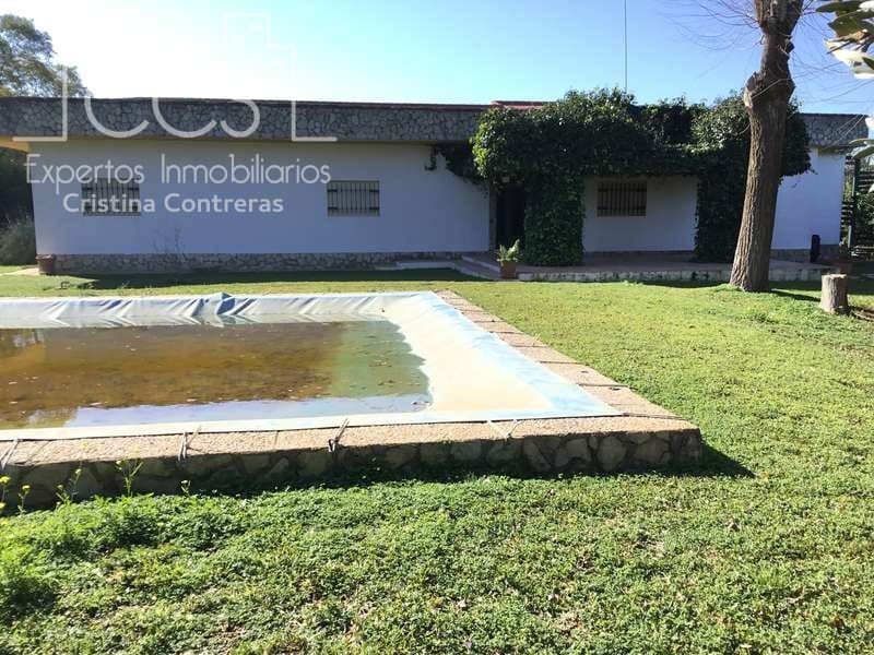 5 soveværelse Villa til salg i Sanlucar la Mayor med swimmingpool - € 350.000 (Ref: 6732498)