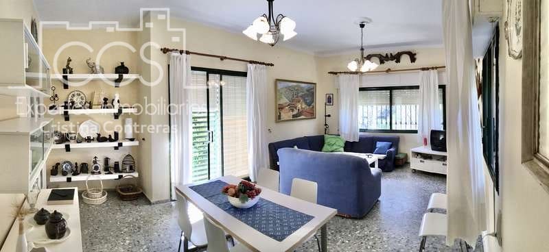 5 soveværelse Villa til salg i Sanlucar la Mayor med swimmingpool - € 350.000 (Ref: 6732498)