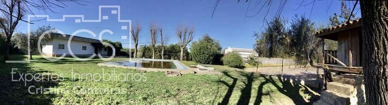 5 bedroom Villa for sale in Sanlucar la Mayor with pool - € 350,000 (Ref: 6732498)