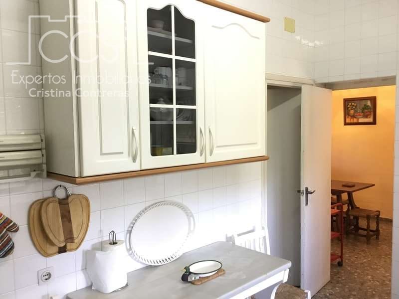 5 bedroom Villa for sale in Sanlucar la Mayor with pool - € 350,000 (Ref: 6732498)